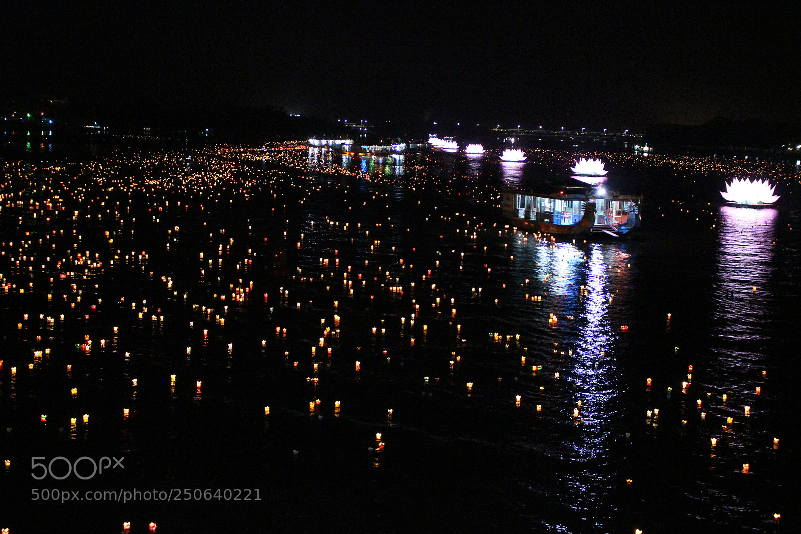 Canon EOS 700D (EOS Rebel T5i / EOS Kiss X7i) sample photo. Perfume river, hue, vietnam photography