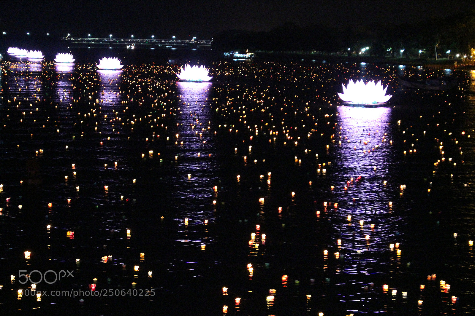 Canon EOS 700D (EOS Rebel T5i / EOS Kiss X7i) sample photo. Perfume river, hue, vietnam photography