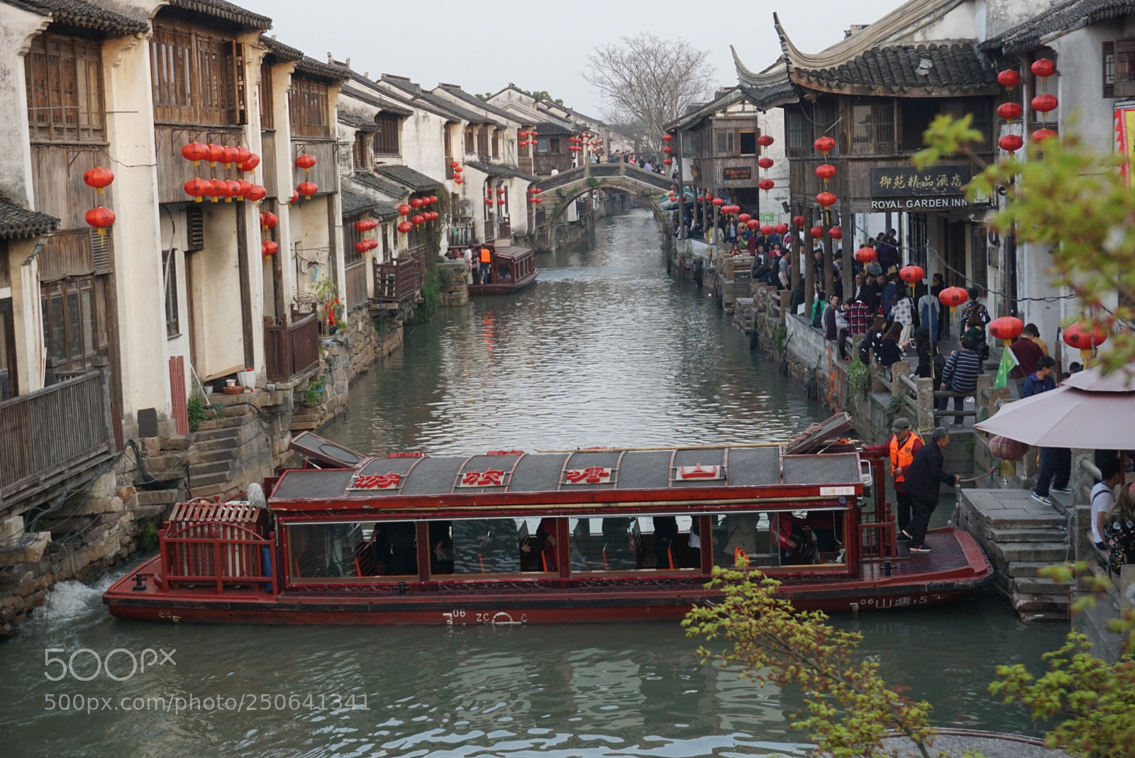 Sony a6000 sample photo. Chinese traditional street photography