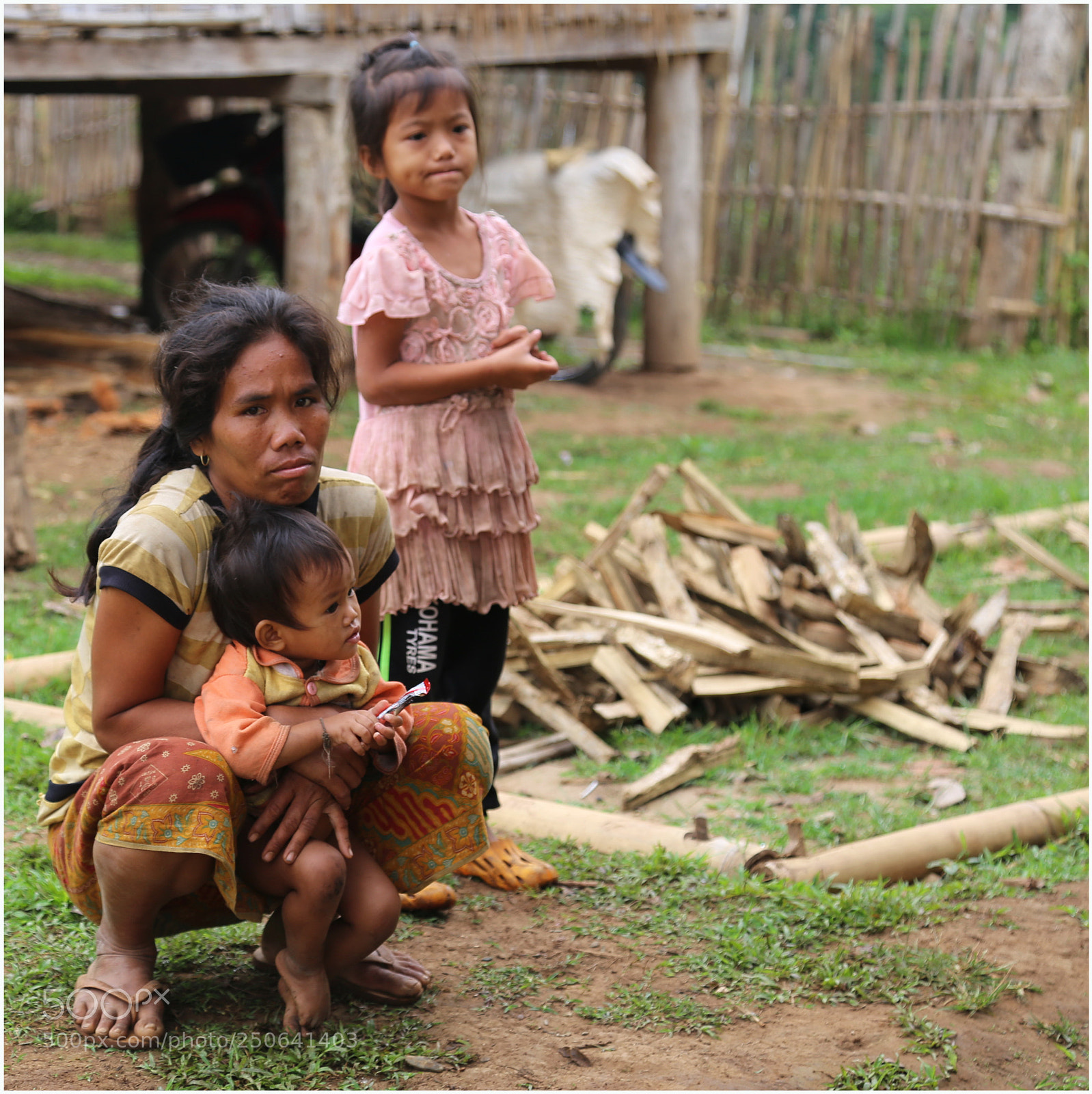 Canon EOS 6D + Canon EF 24-105mm F4L IS USM sample photo. Unhappy villager ban pak photography