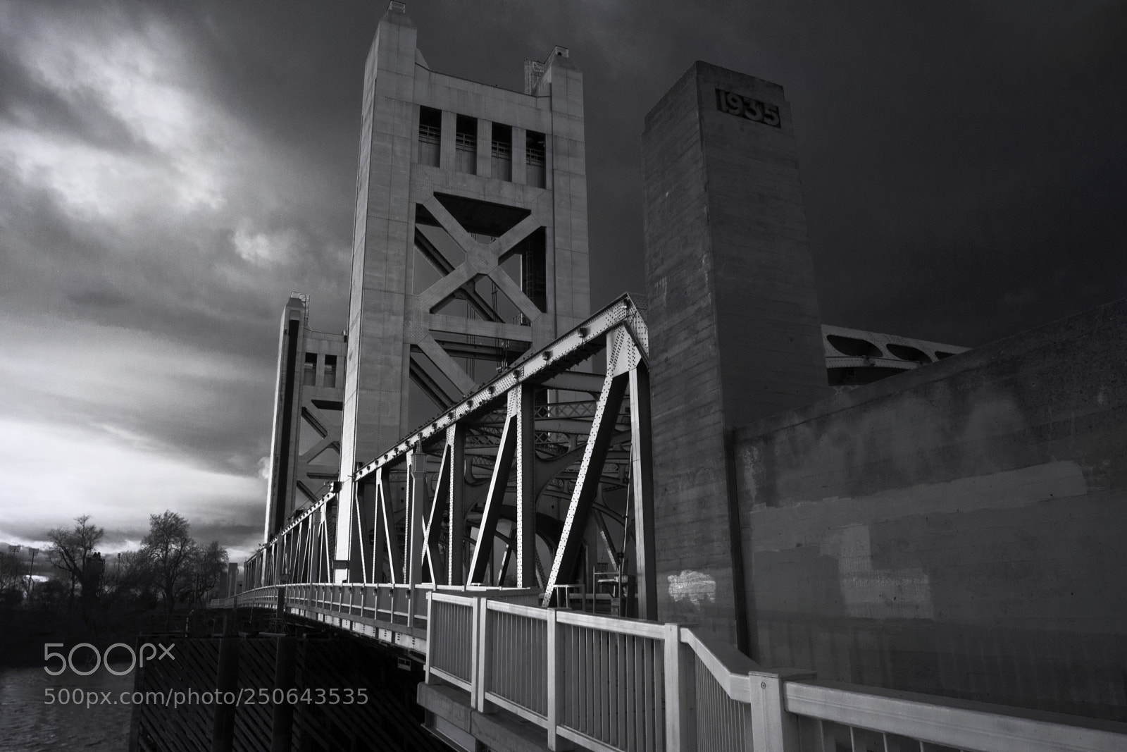 Panasonic Lumix DMC-G5 sample photo. Lumix 577 bridge dark clouds photography