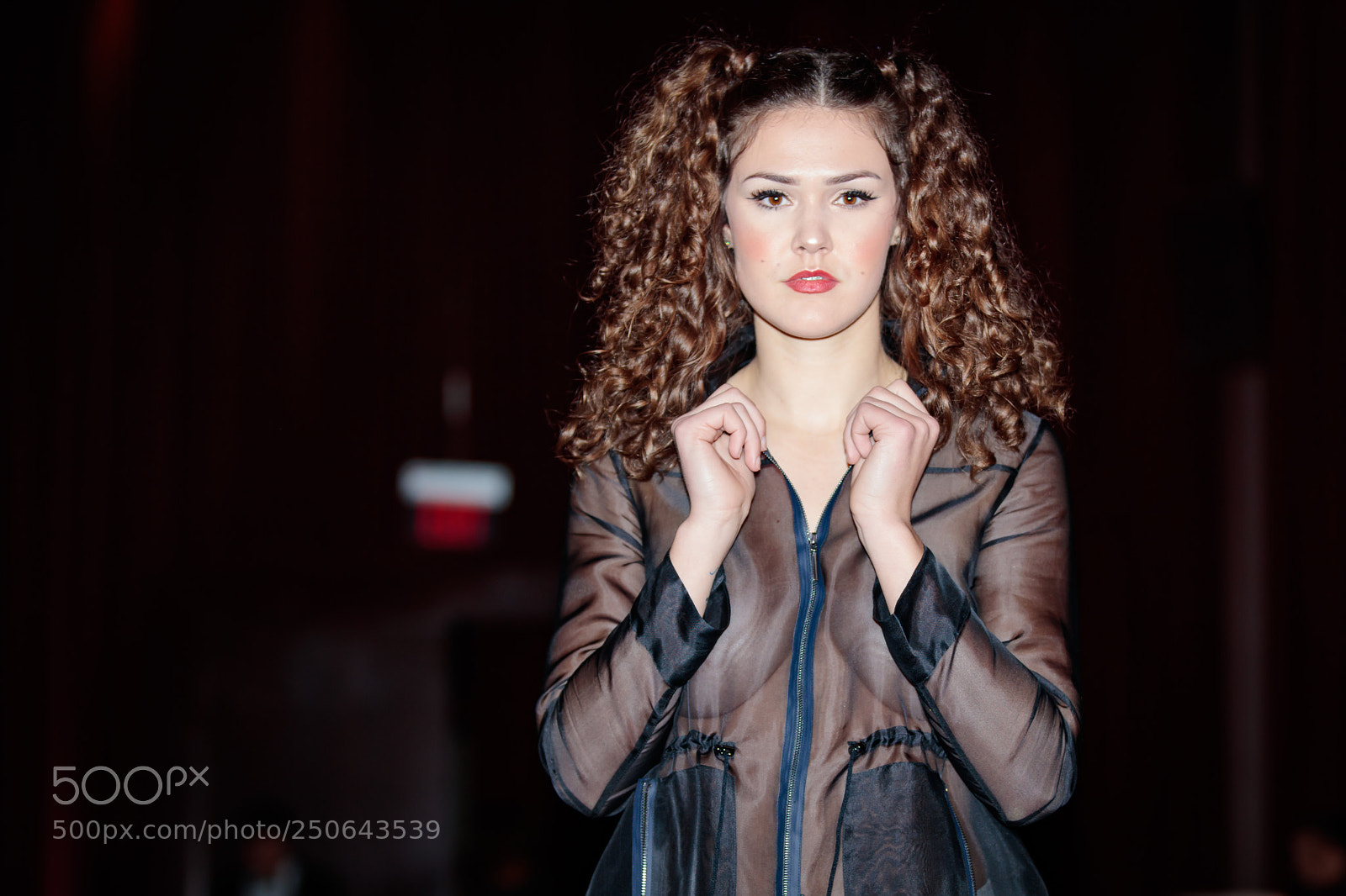 Canon EOS 5DS R sample photo. Grace on the runway photography