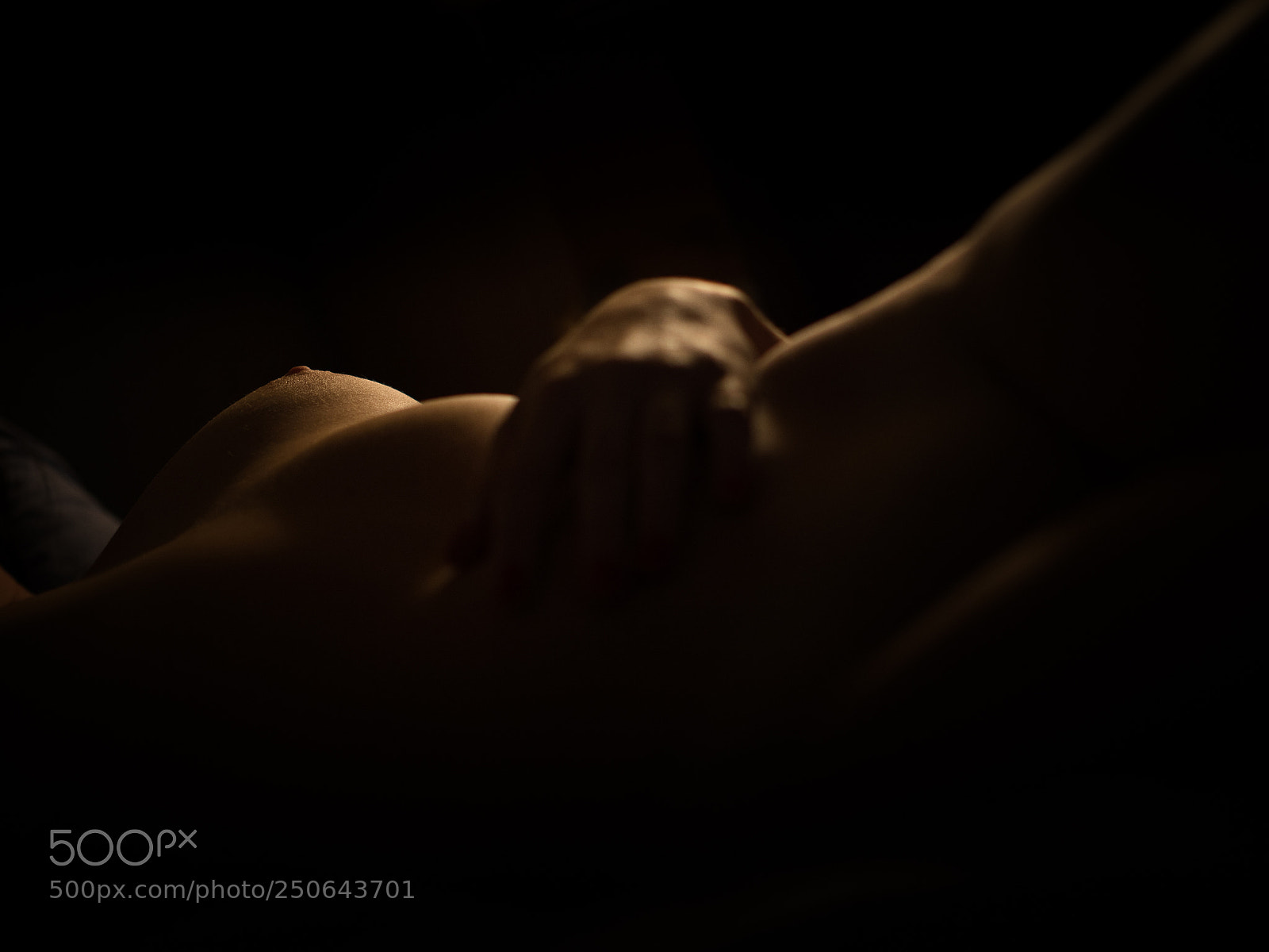 Olympus PEN-F sample photo. Playing with light : sensuality photography