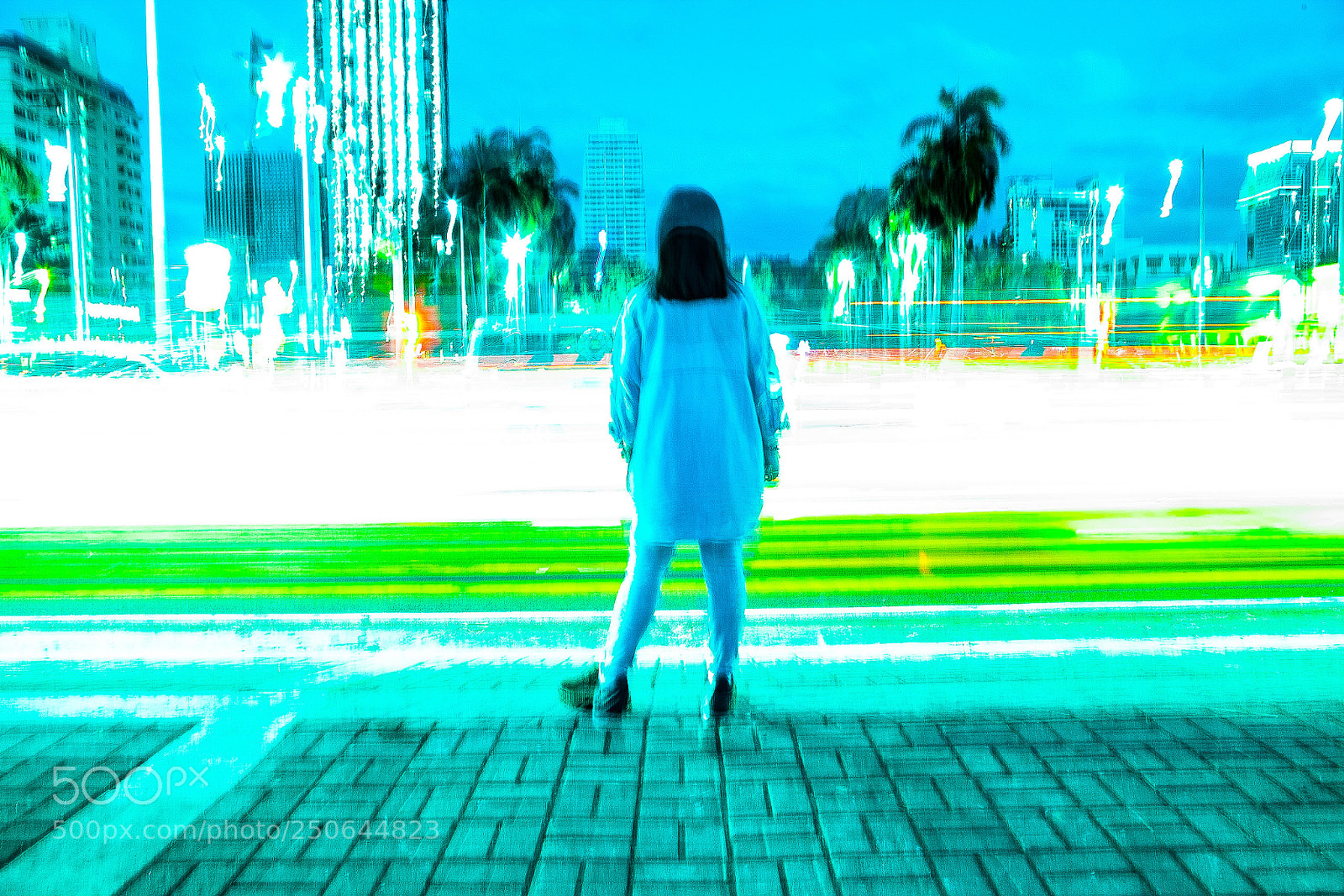 Canon EOS 5D Mark II sample photo. I turn night into photography