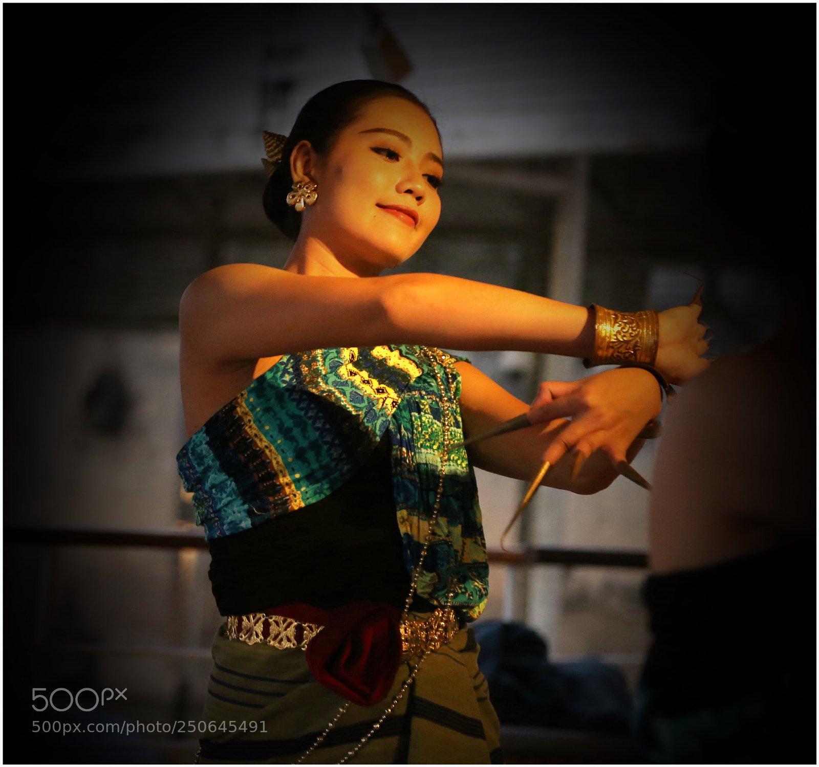 Canon EOS 6D + Canon EF 24-105mm F4L IS USM sample photo. Classical dancer chiang saen photography