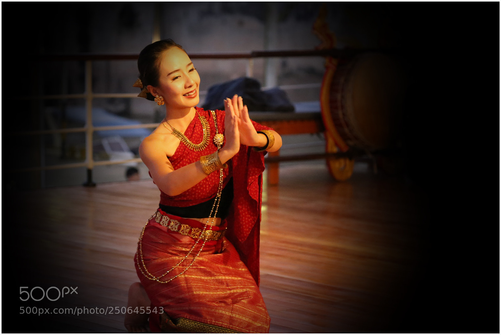 Canon EOS 6D + Canon EF 24-105mm F4L IS USM sample photo. Folk dance chiang saen photography