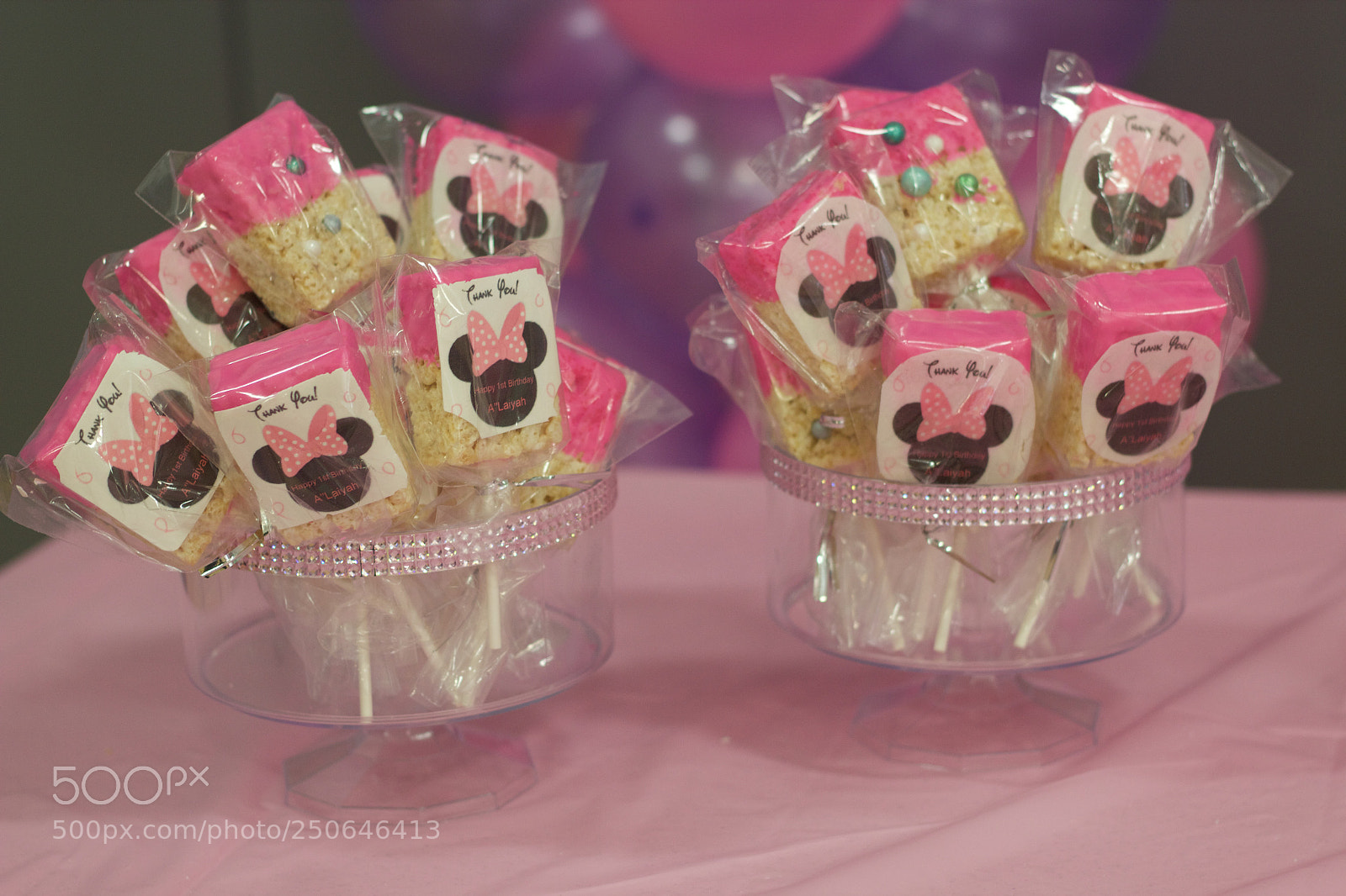 Canon EOS 600D (Rebel EOS T3i / EOS Kiss X5) sample photo. More treats ! photography