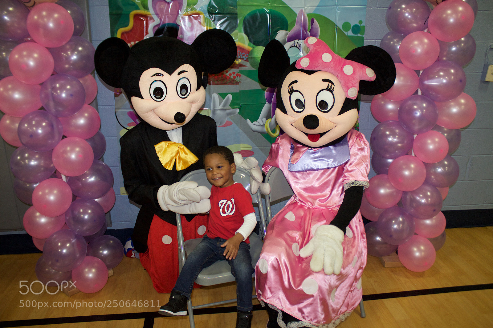 Canon EOS 600D (Rebel EOS T3i / EOS Kiss X5) sample photo. Mickey & minnie photo booth! photography