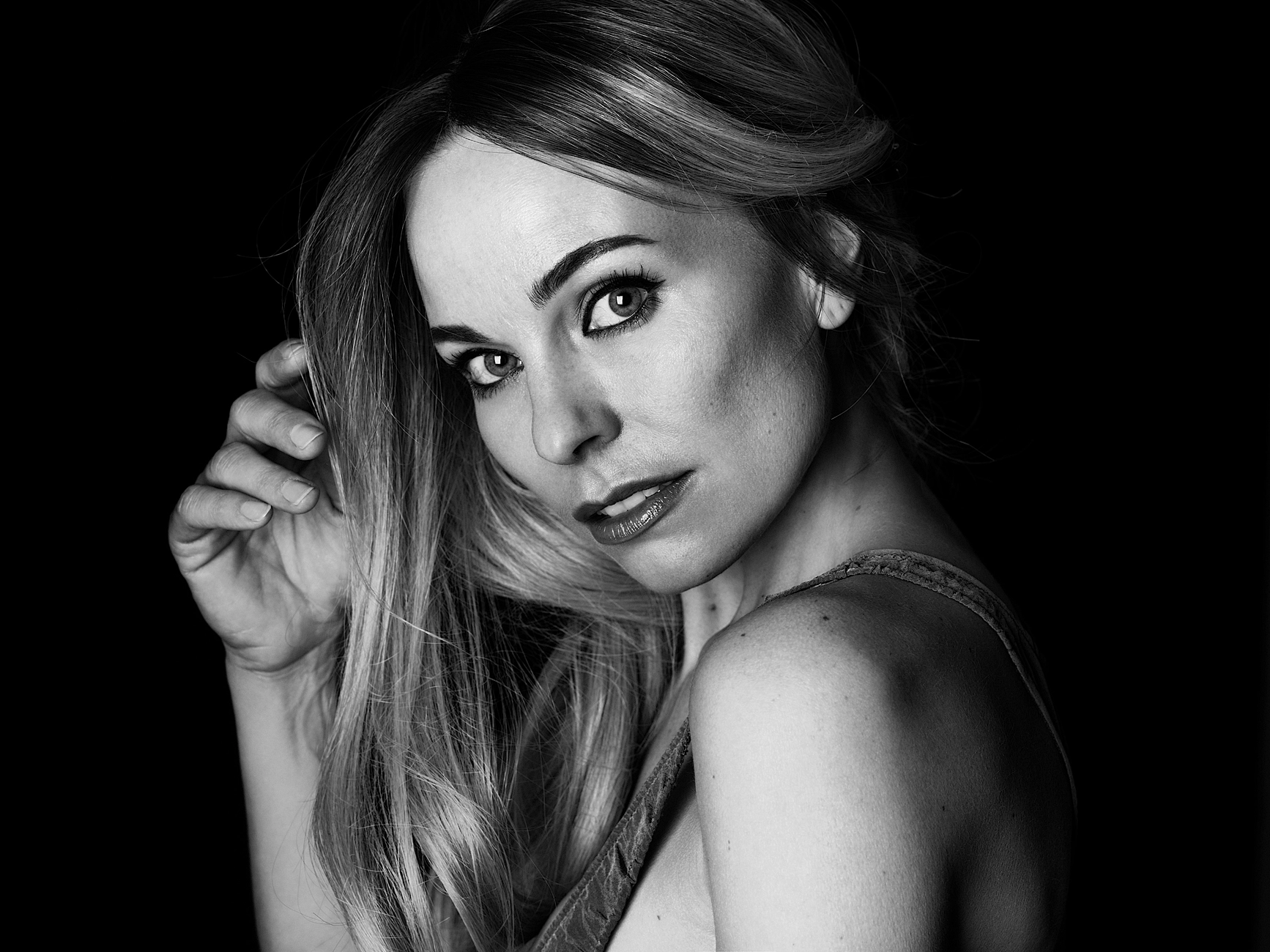 Hasselblad H6D-50C sample photo. Seduction photography
