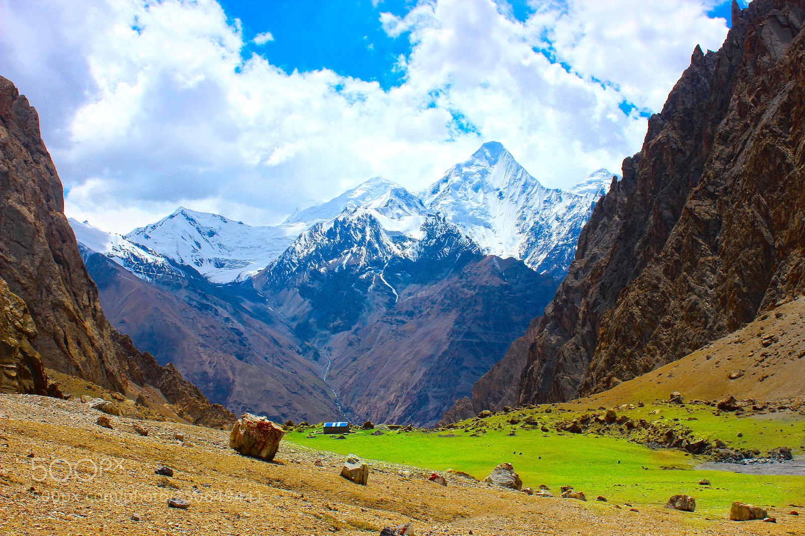 Canon EOS 600D (Rebel EOS T3i / EOS Kiss X5) sample photo. Zerthgurban meadows shimshal valley. photography