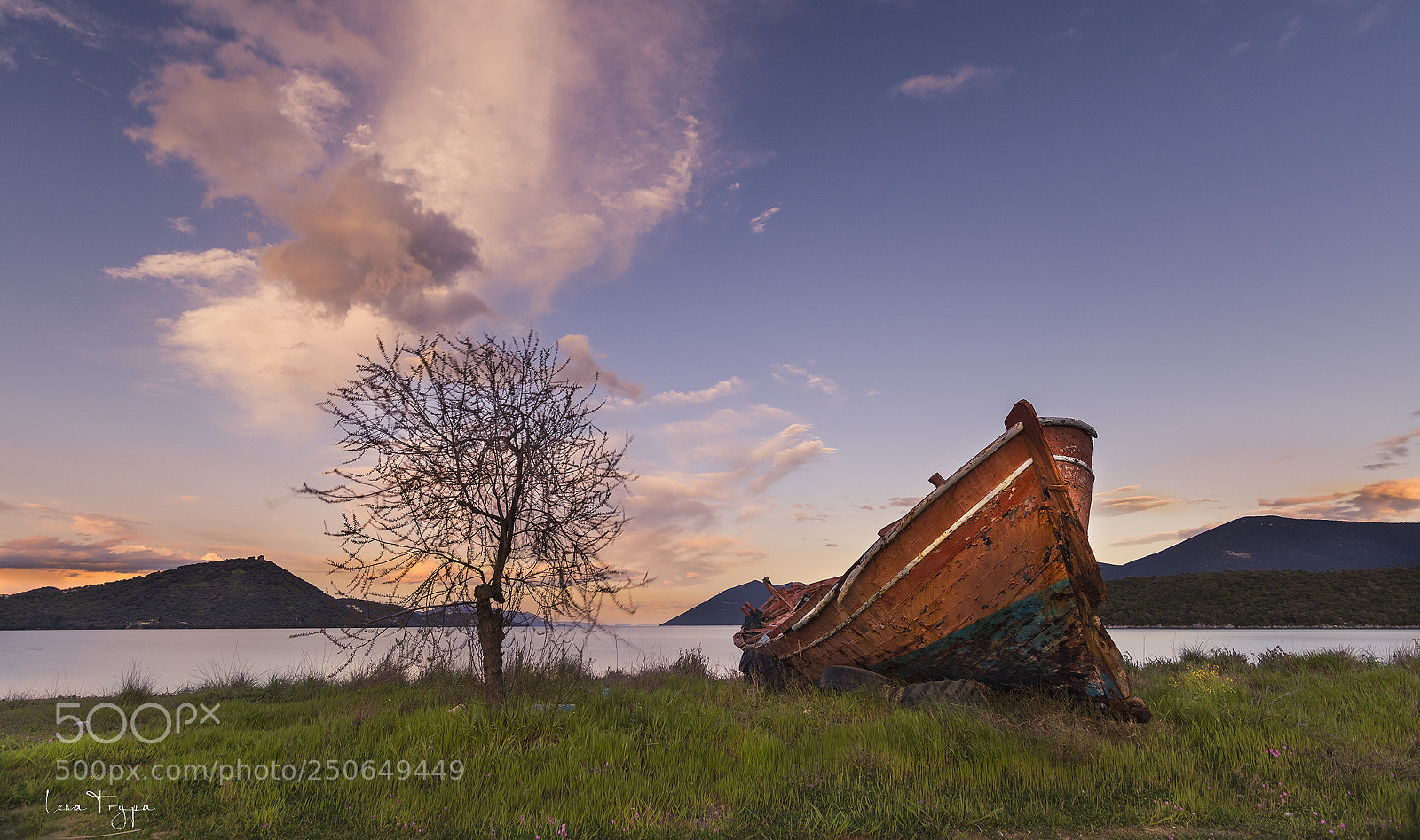 Nikon D7200 sample photo. Abandoned boat. photography