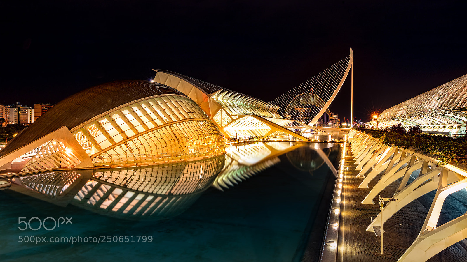 Canon EOS 5DS R sample photo. Valencia,city of arts and photography