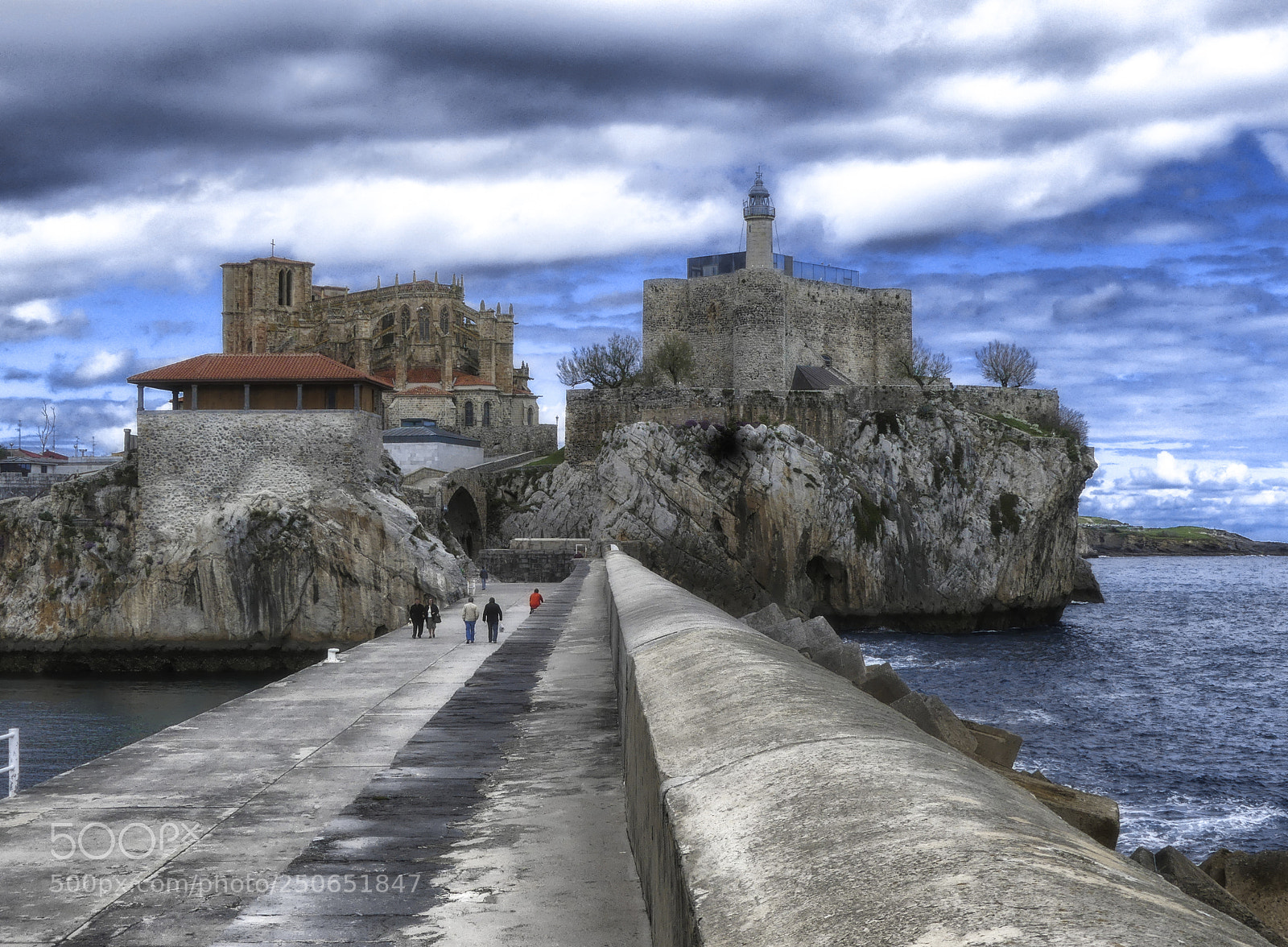 Panasonic Lumix DMC-FZ300 sample photo. Castro urdiales photography