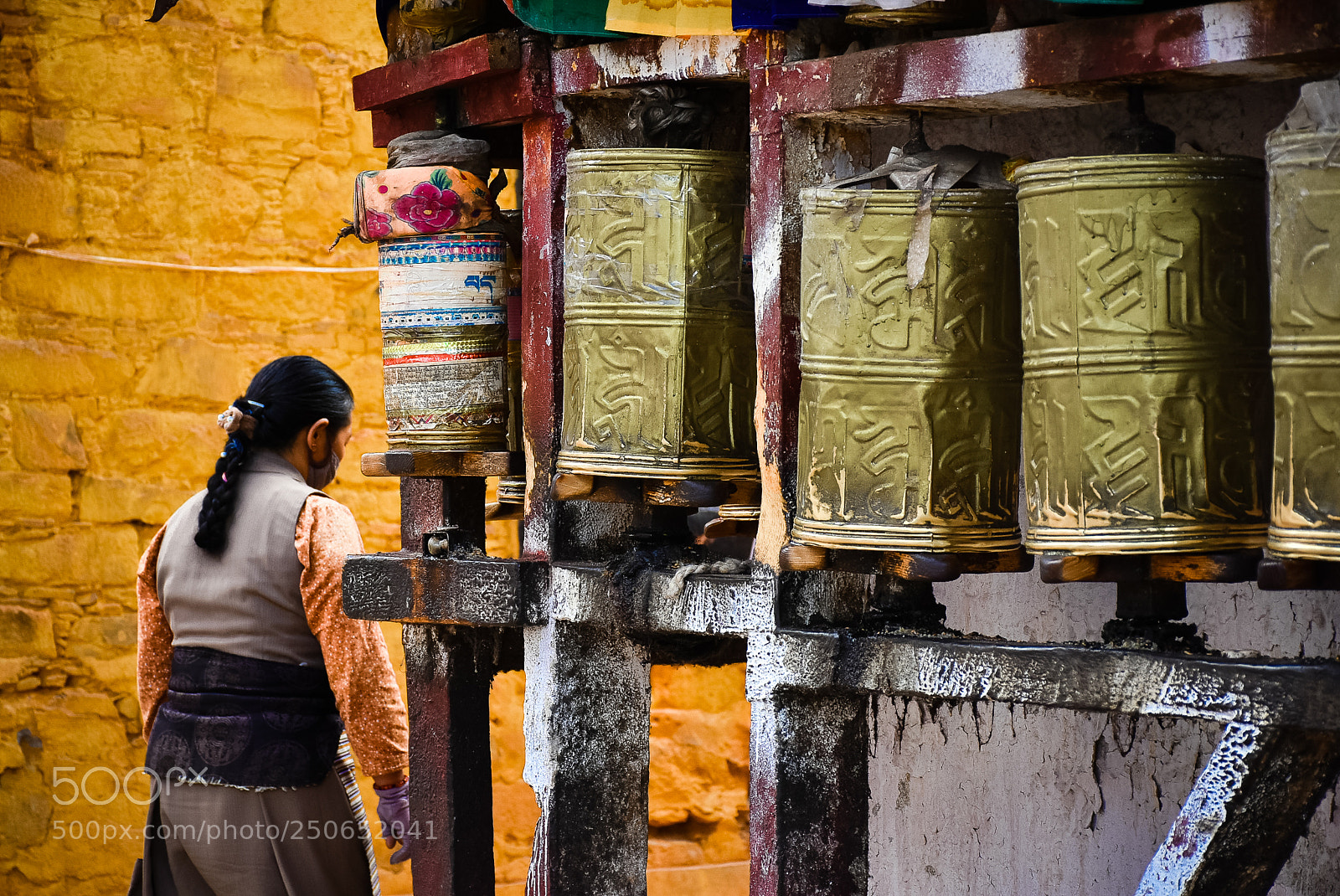 Nikon D7200 sample photo. A prayer's back photography