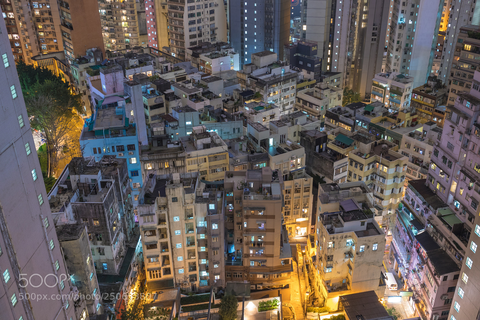 Canon EOS 6D Mark II sample photo. Night view on hk photography