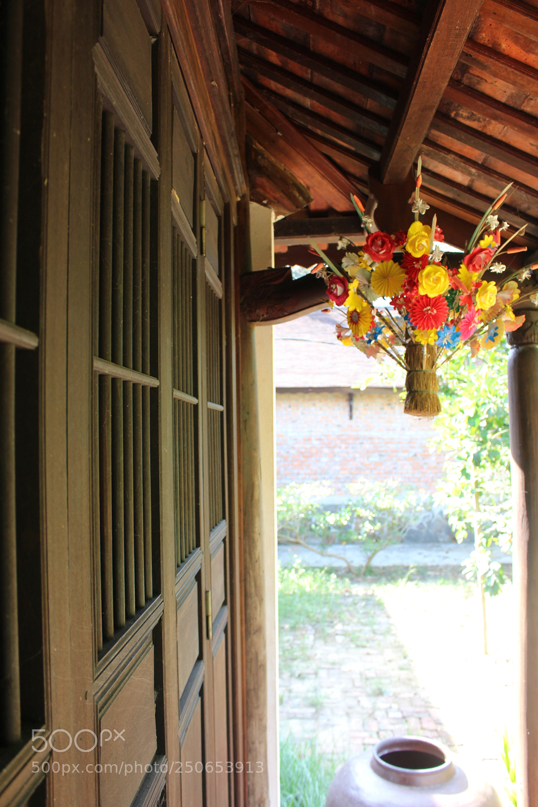 Canon EOS 700D (EOS Rebel T5i / EOS Kiss X7i) sample photo. Paper flowers photography