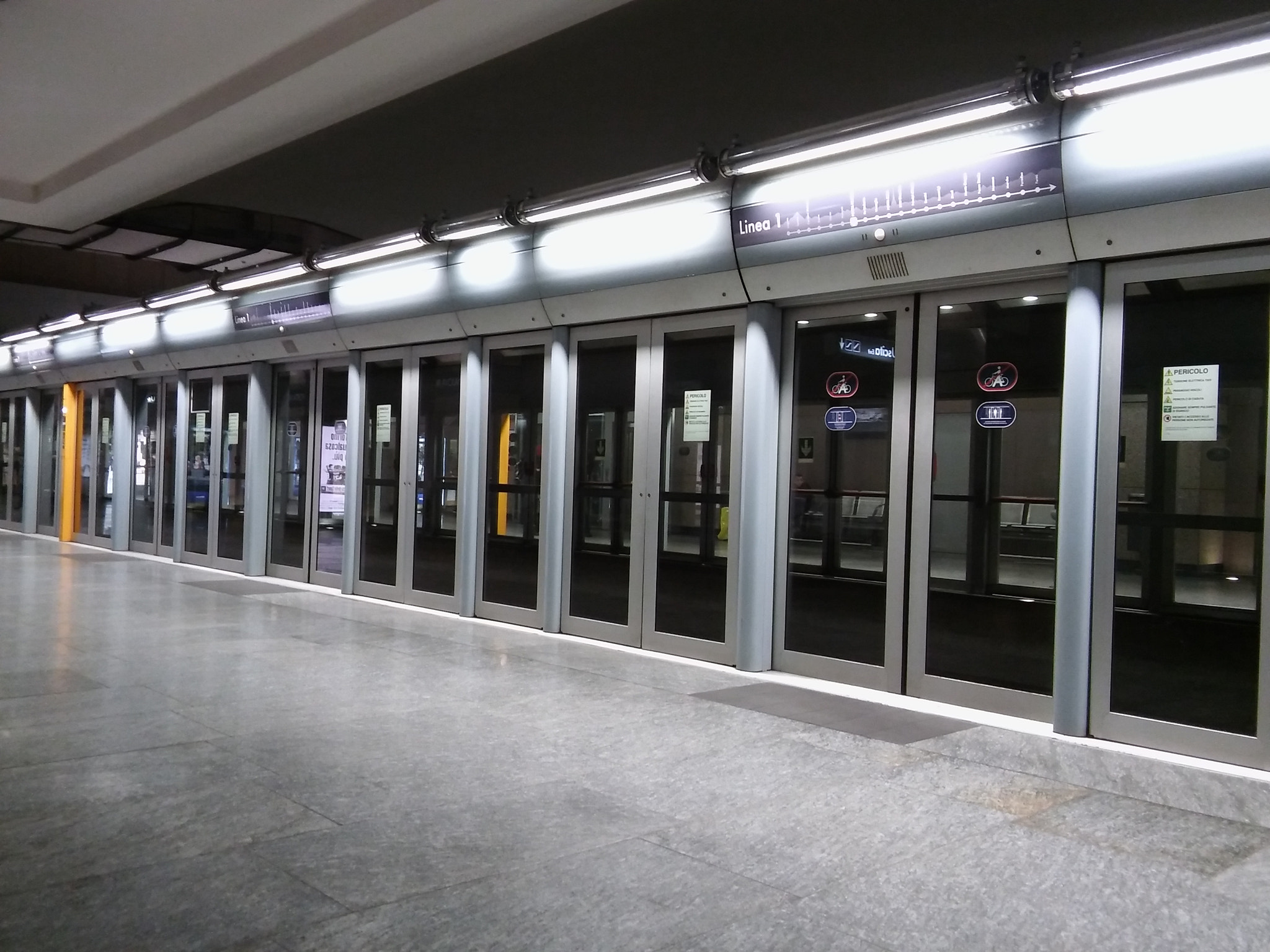 LG SPIRIT 4G LTE sample photo. Metropolitana torino photography