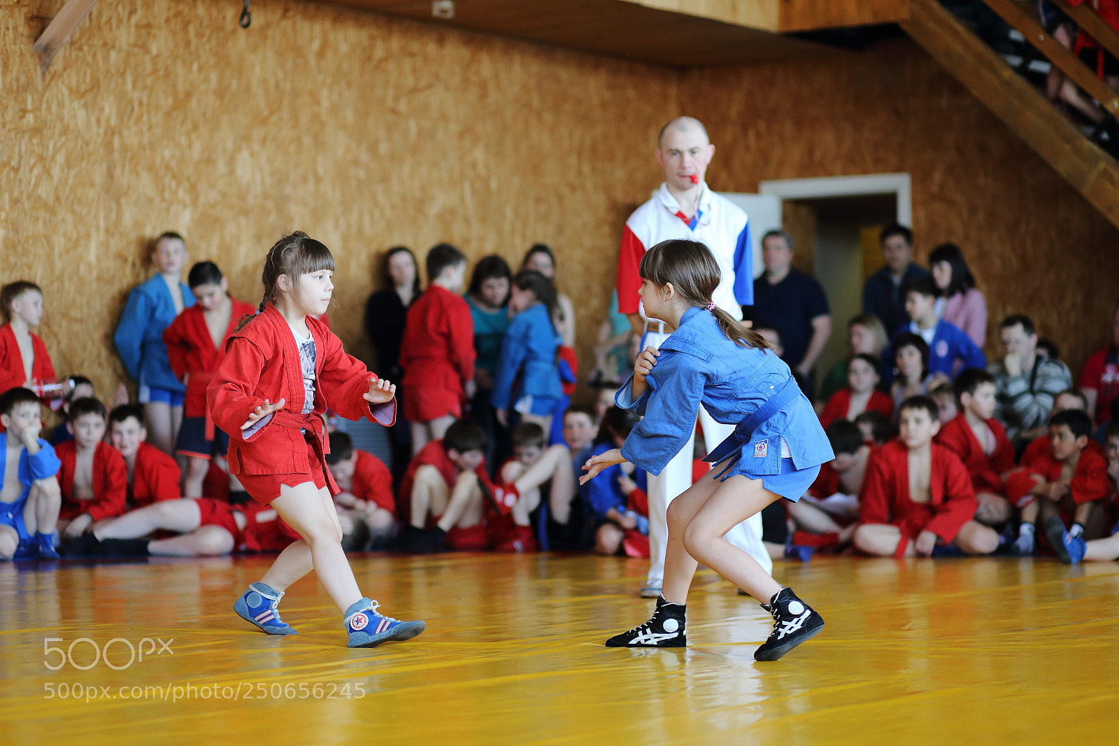 Canon EF 85mm F1.8 USM sample photo. Img photography