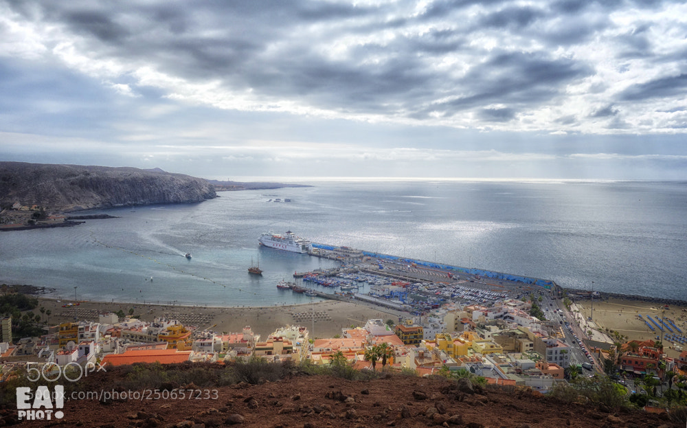 Sony Cyber-shot DSC-RX100 sample photo. El puerto de los photography