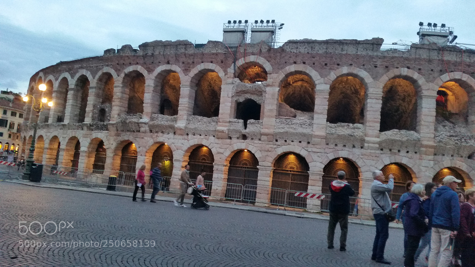 Samsung Galaxy S5 sample photo. Arena, verona, italia photography