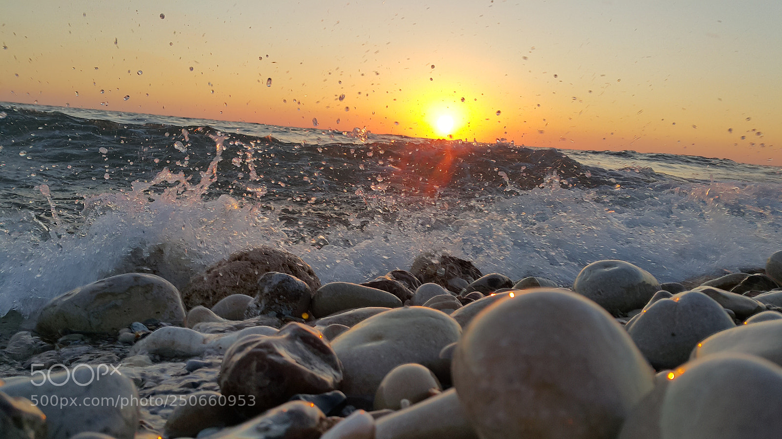 Samsung Galaxy Note4 sample photo. Wave splash photography