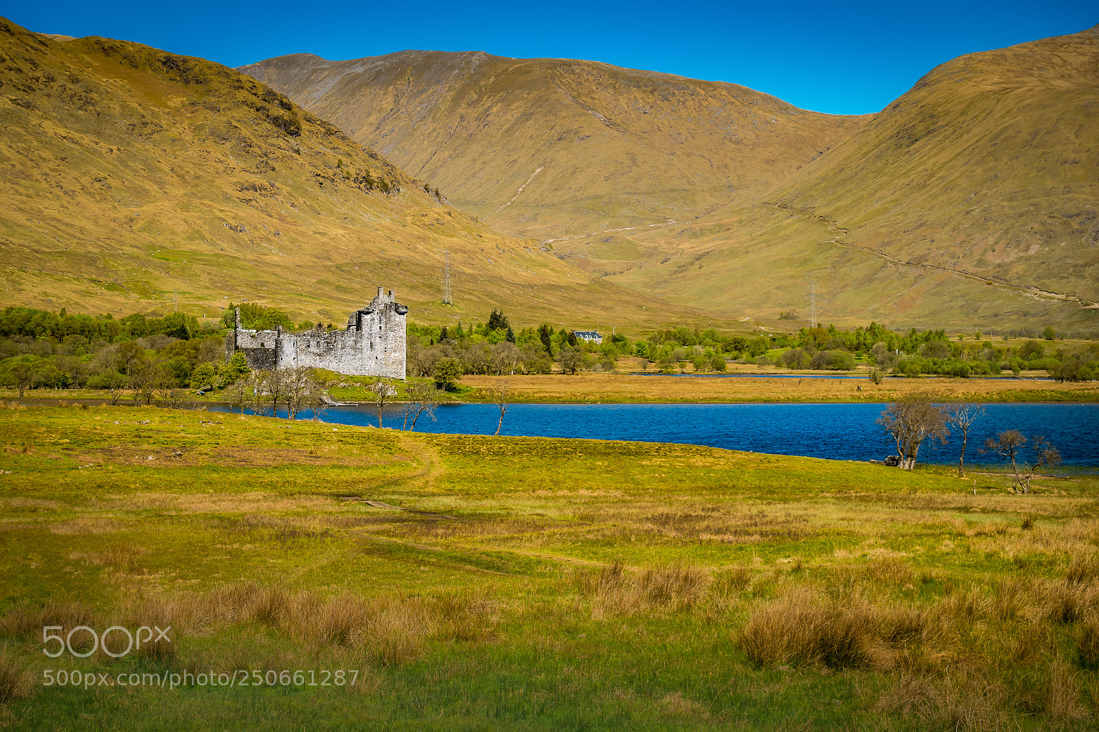 Sony DSC-RX100M5 sample photo. Kilchurn castle photography