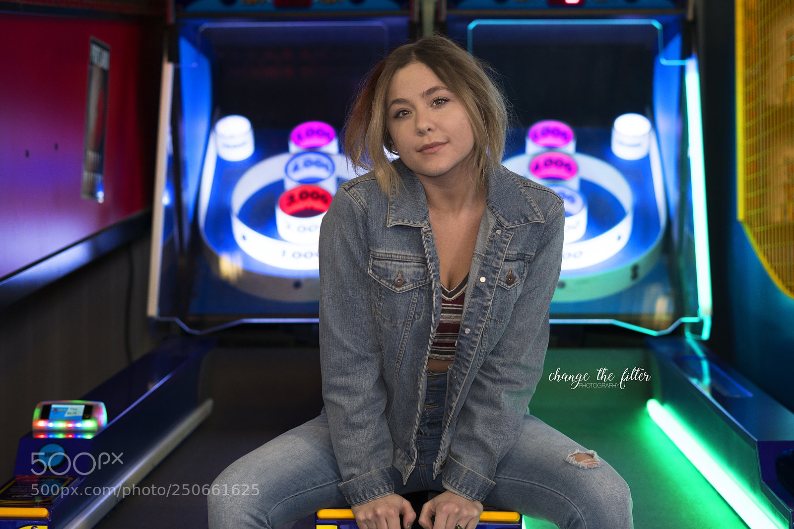 Sony a6500 sample photo. Neon glow ✨ photography