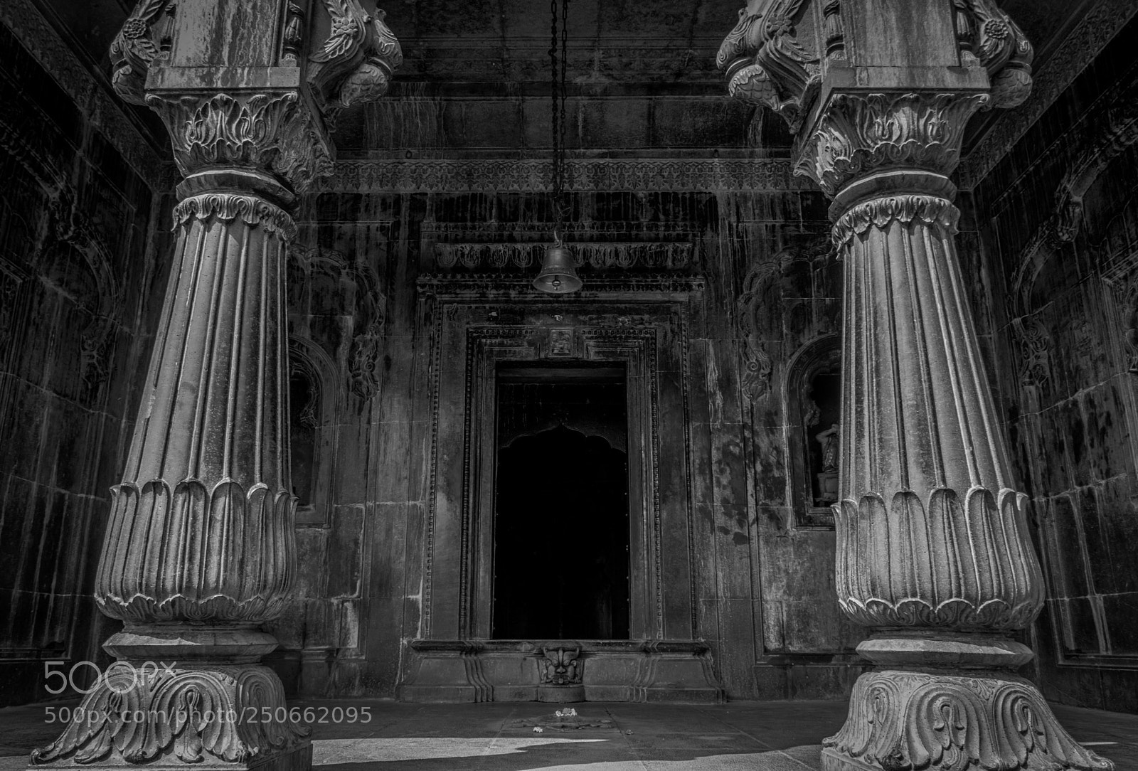 Nikon D5300 sample photo. Old architecture photography