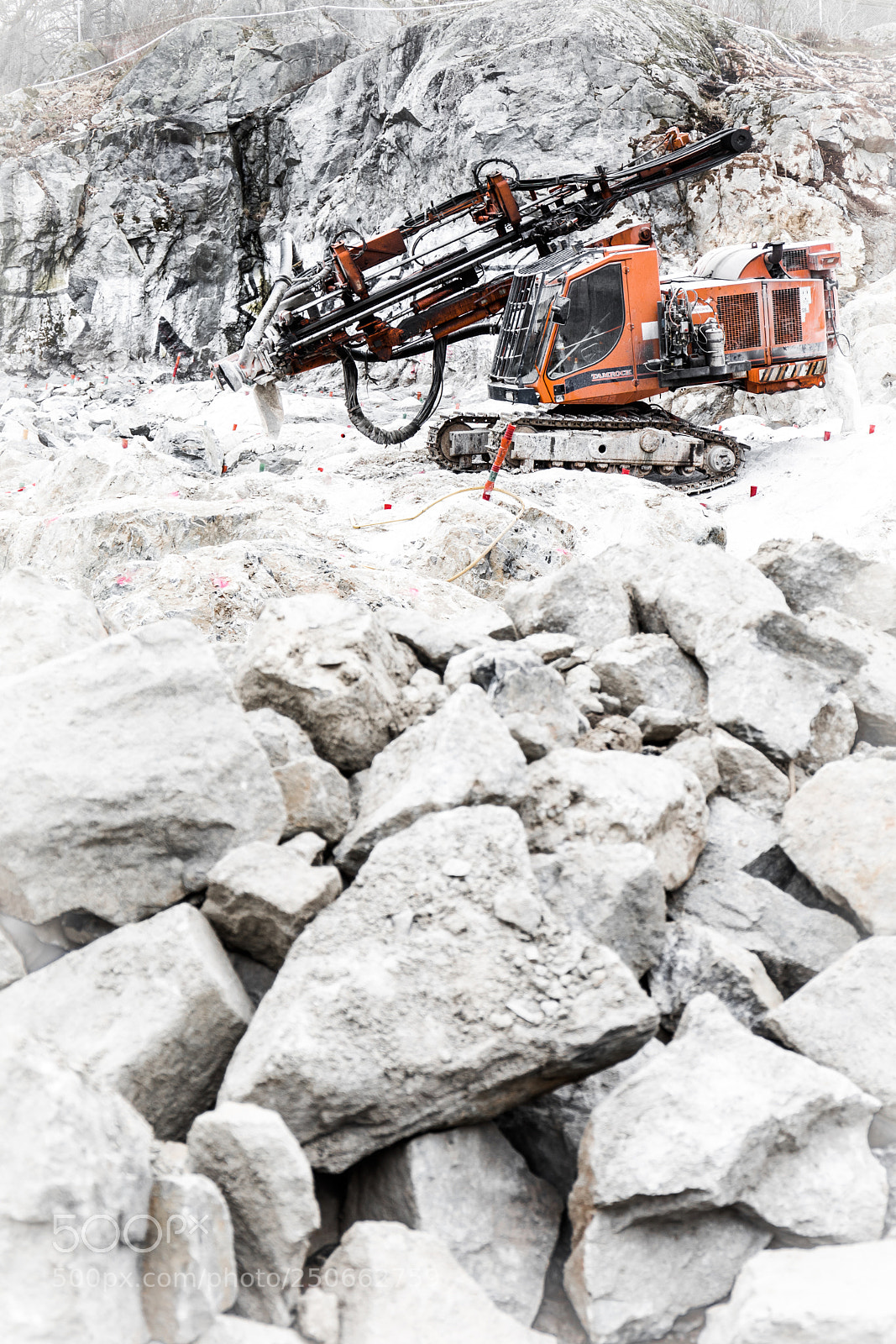 Canon EOS 5D Mark IV sample photo. Drilling and blasting photography