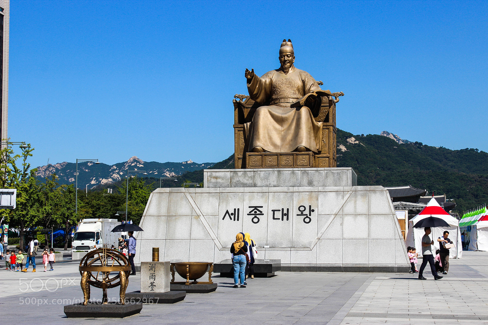 Canon EOS 600D (Rebel EOS T3i / EOS Kiss X5) sample photo. Seoul 3 photography