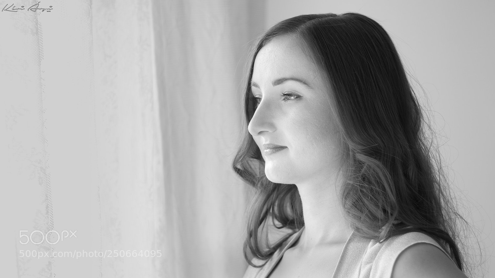 Canon EOS 70D sample photo. Expectation in bw photography