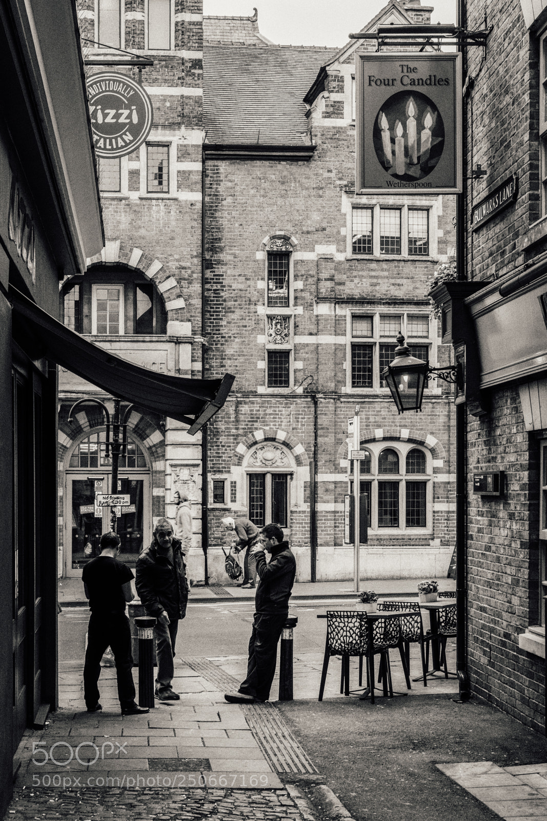 Nikon D7100 sample photo. Scholars at a pub photography