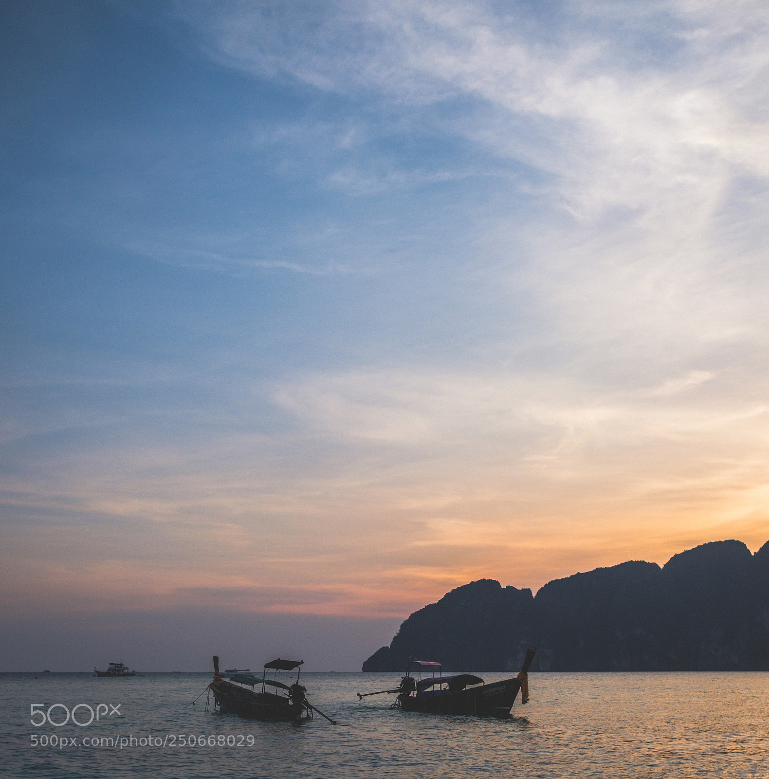 Fujifilm X-T20 sample photo. Sunset in phi phi photography