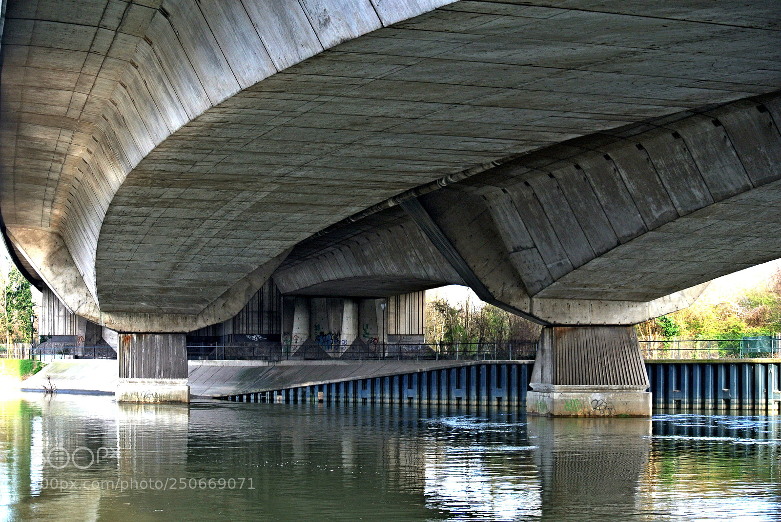 Nikon 1 V1 sample photo. Under the bridge. photography