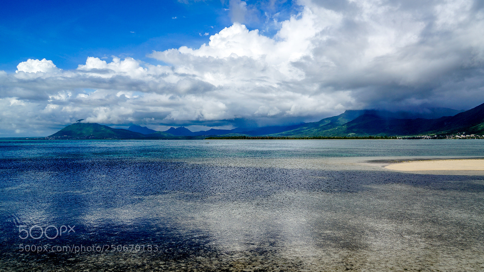 Sony Alpha NEX-5N sample photo. Beach view at le photography