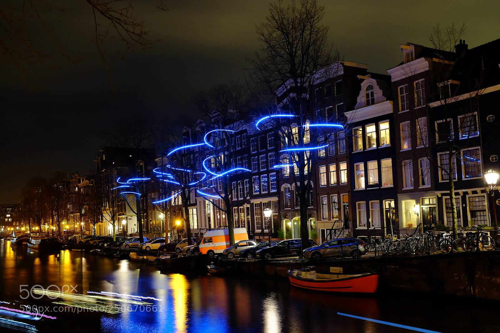 Fujifilm X100S sample photo. City light photography