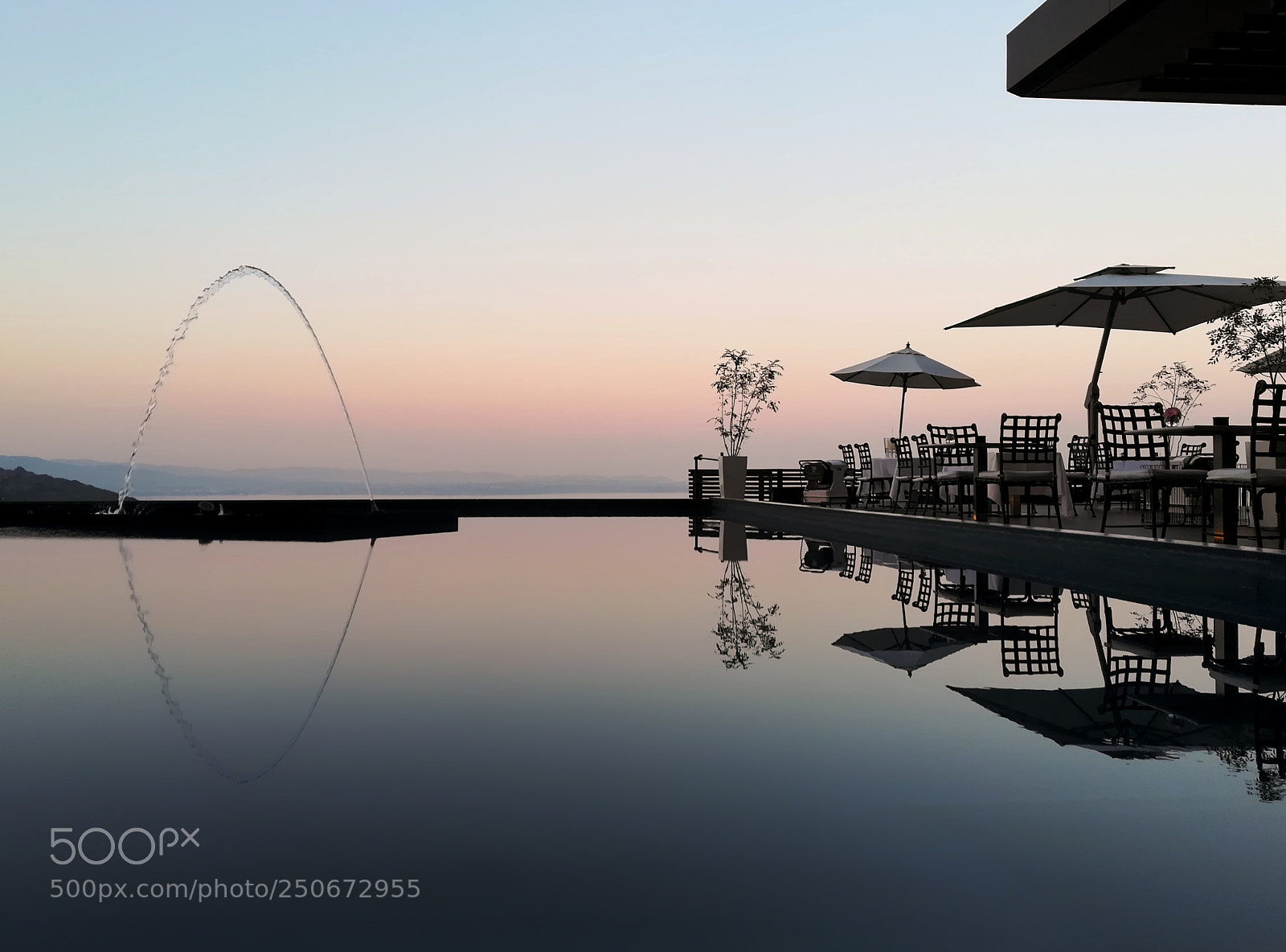 HUAWEI P10 lite sample photo. Reflection photography