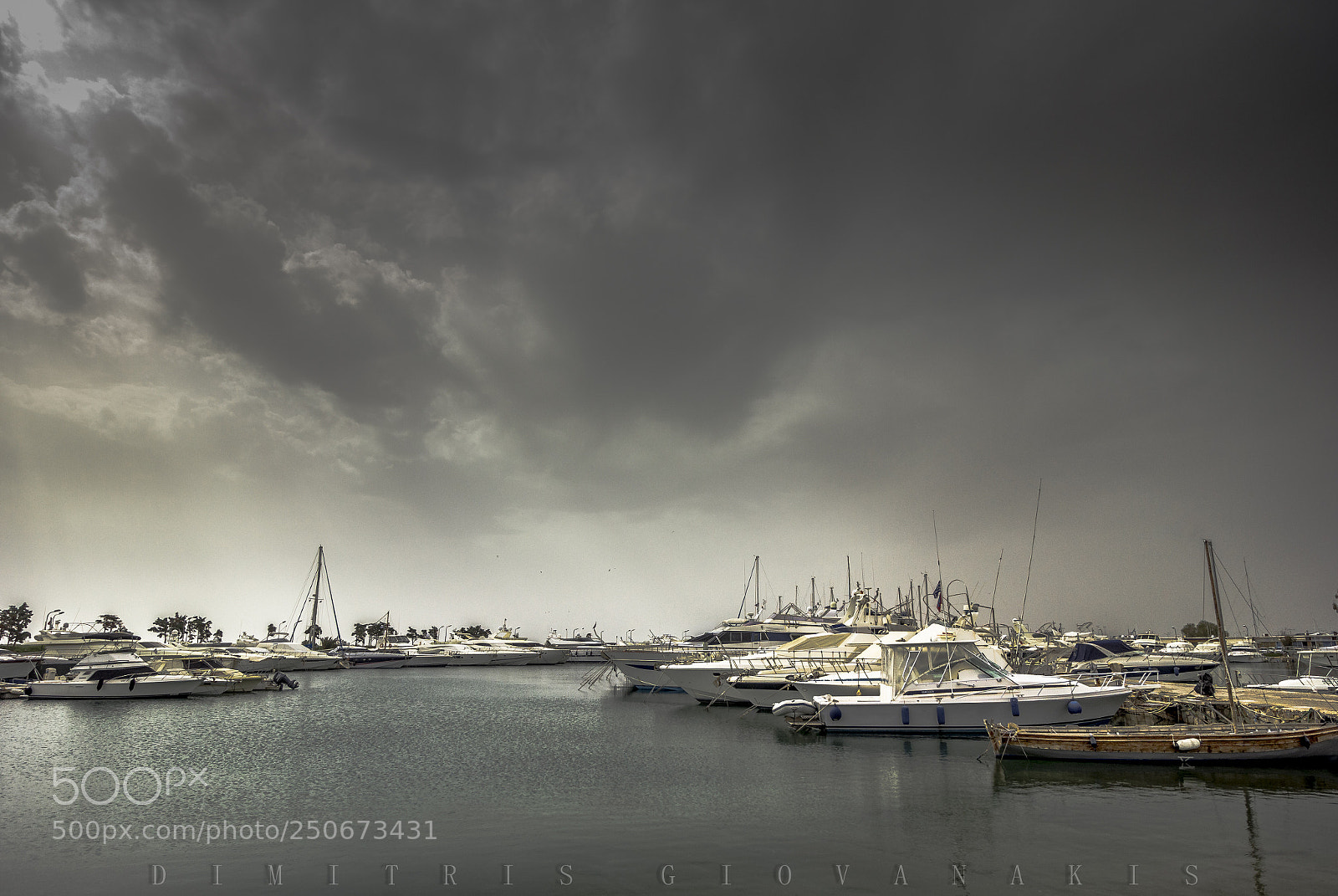 Canon EOS 60D sample photo. Stormy weather
glyfada, gr photography