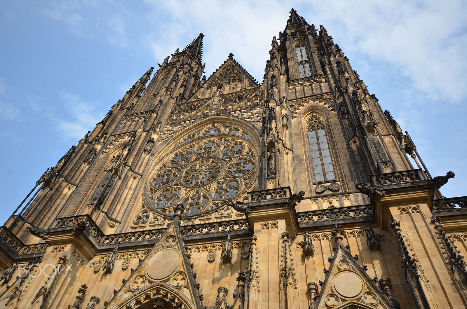 Sigma 10-20mm F4-5.6 EX DC HSM sample photo. St vitus cathedral photography