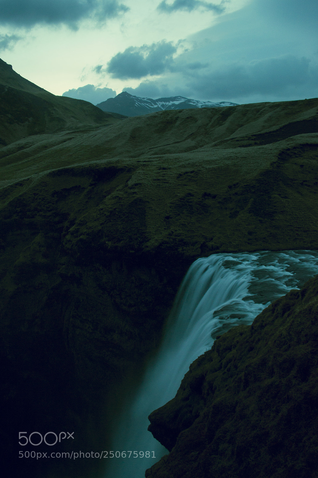 Nikon D3100 sample photo. Midnight in iceland photography