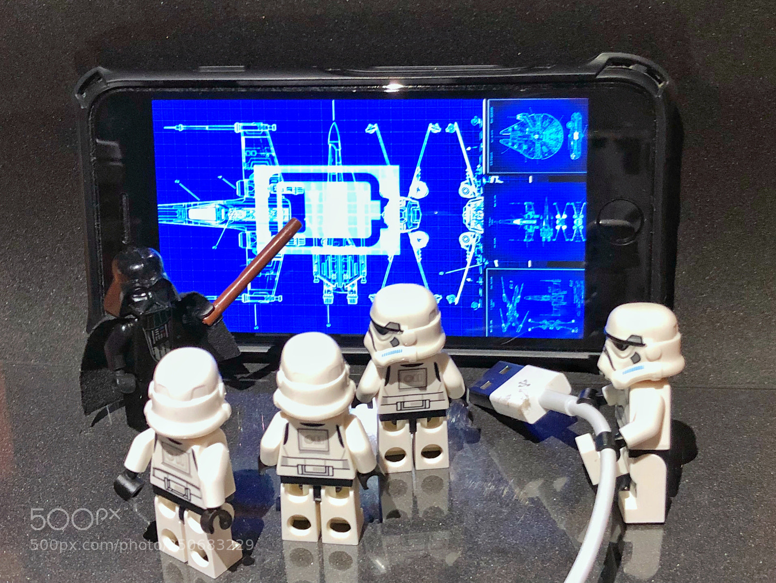 Apple iPhone X sample photo. Low batt ..darth finds photography