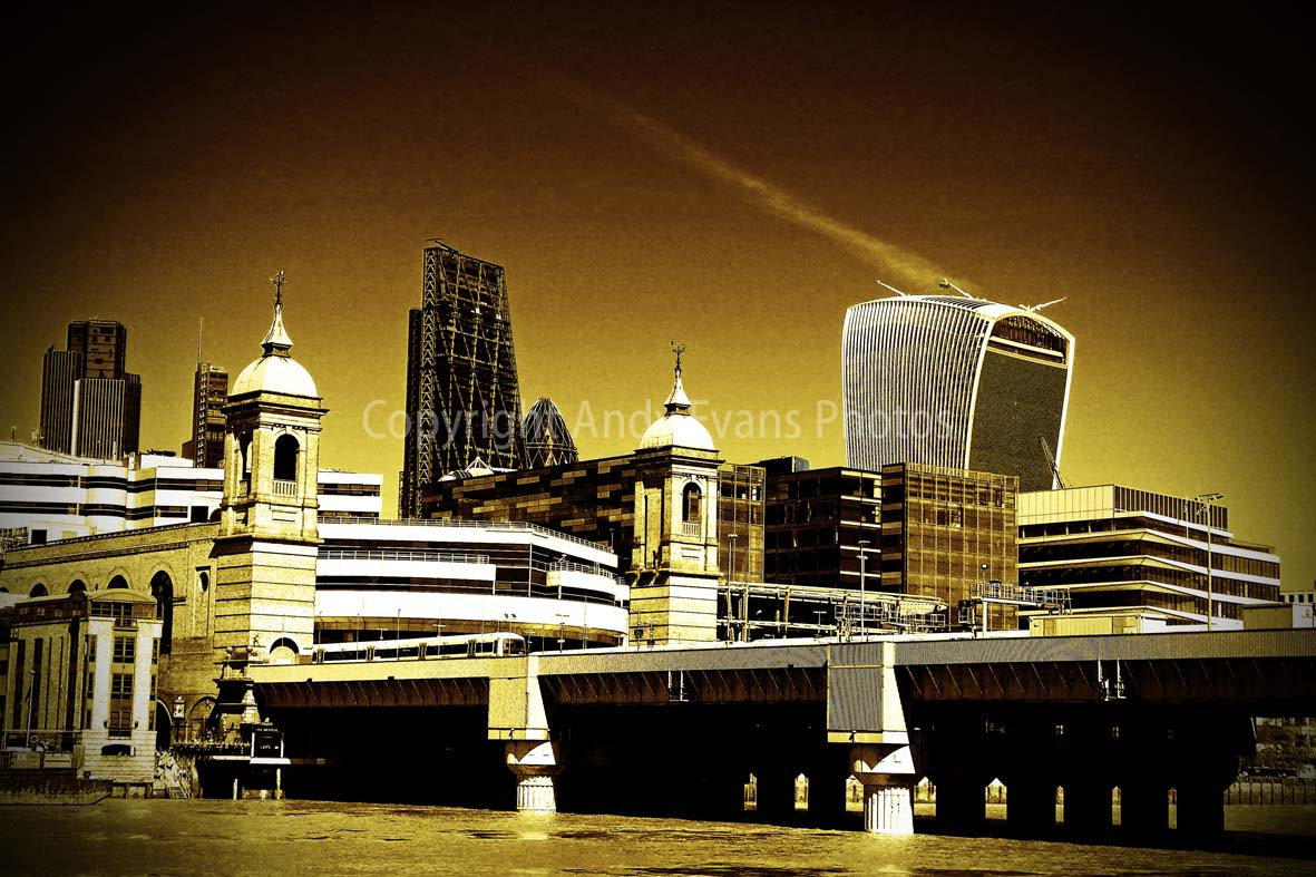 Panasonic Lumix DMC-ZS40 (Lumix DMC-TZ60) sample photo. Cannon street station and the city of london, england photography