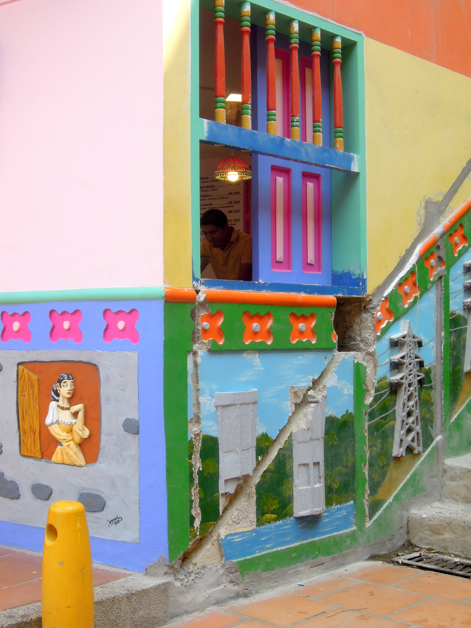 Nikon Coolpix P300 sample photo. A decorated house at guatapé photography