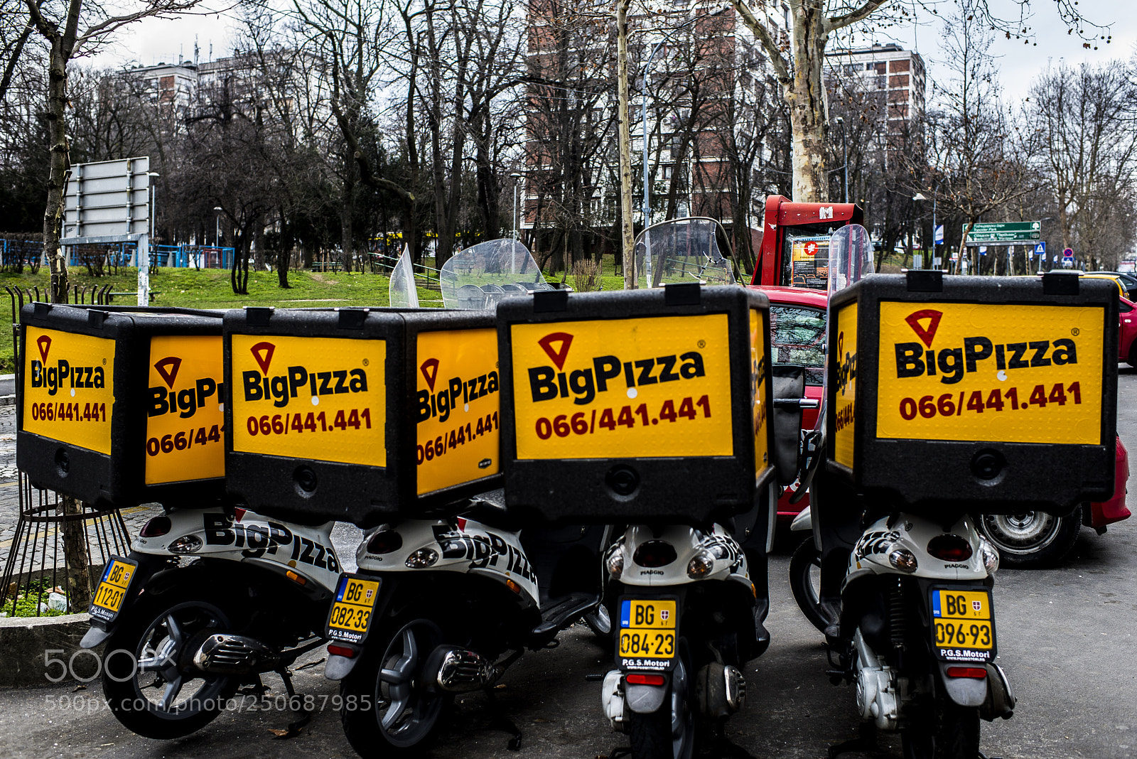 Nikon D610 sample photo. Takeaway motorcycles on belgrade photography