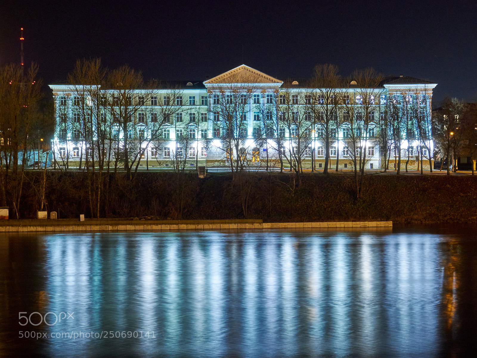 Olympus OM-D E-M1 sample photo. Looks like a palace photography