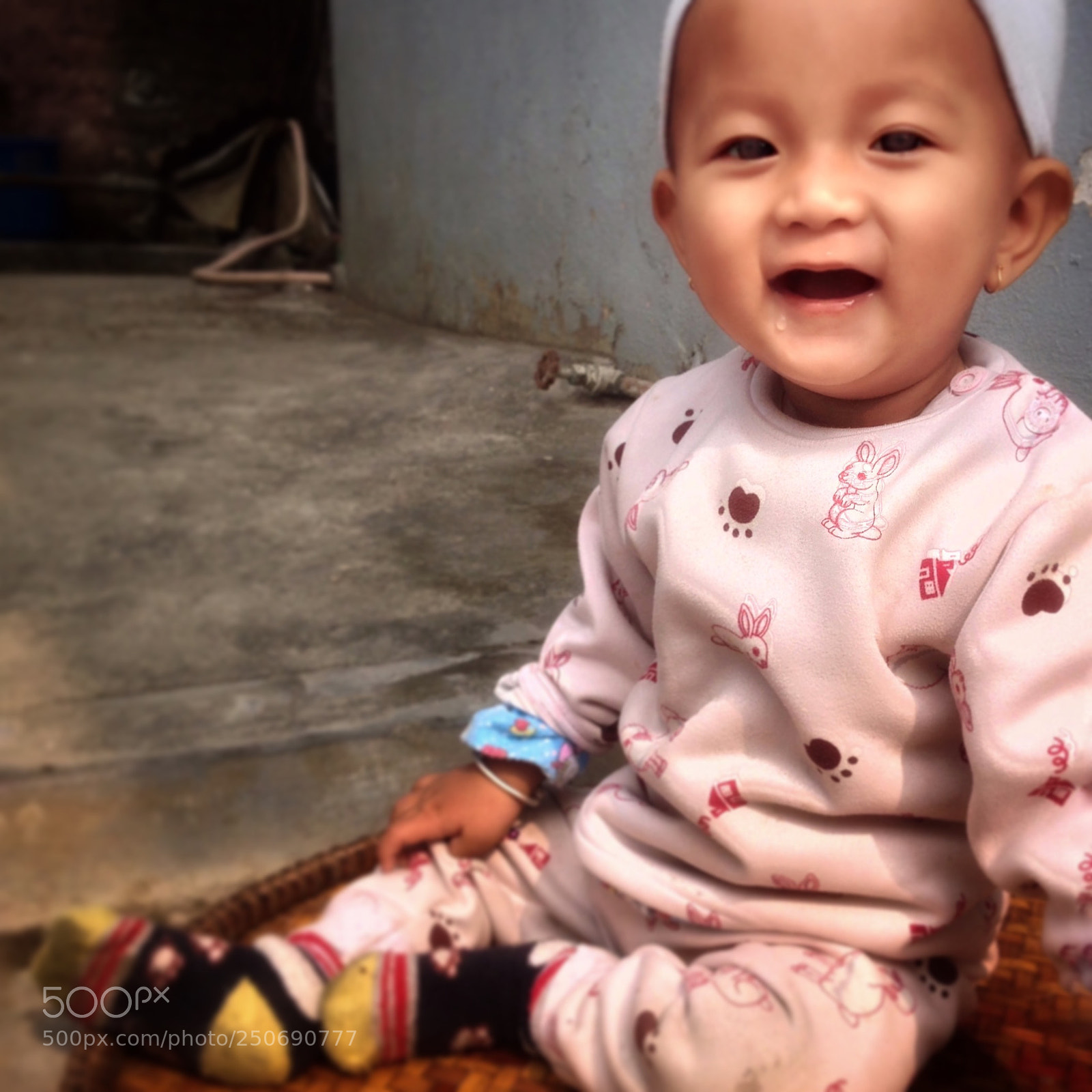 Apple iPhone 5 sample photo. Cute baby photography