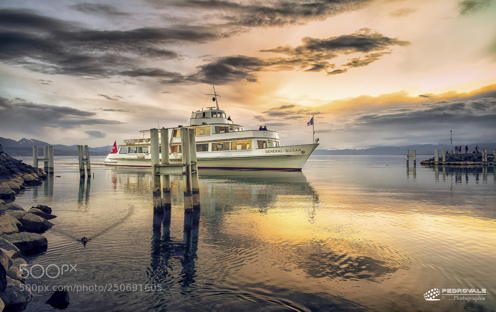 Nikon D5500 sample photo. Sunset lac léman  photography