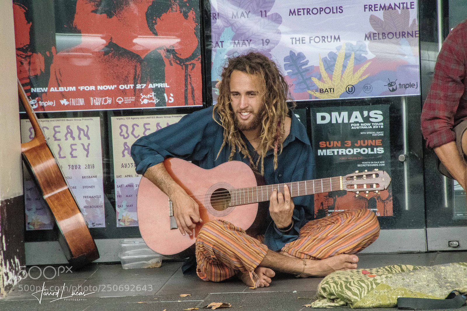 Canon EOS 7D Mark II sample photo. Fremantle busker photography