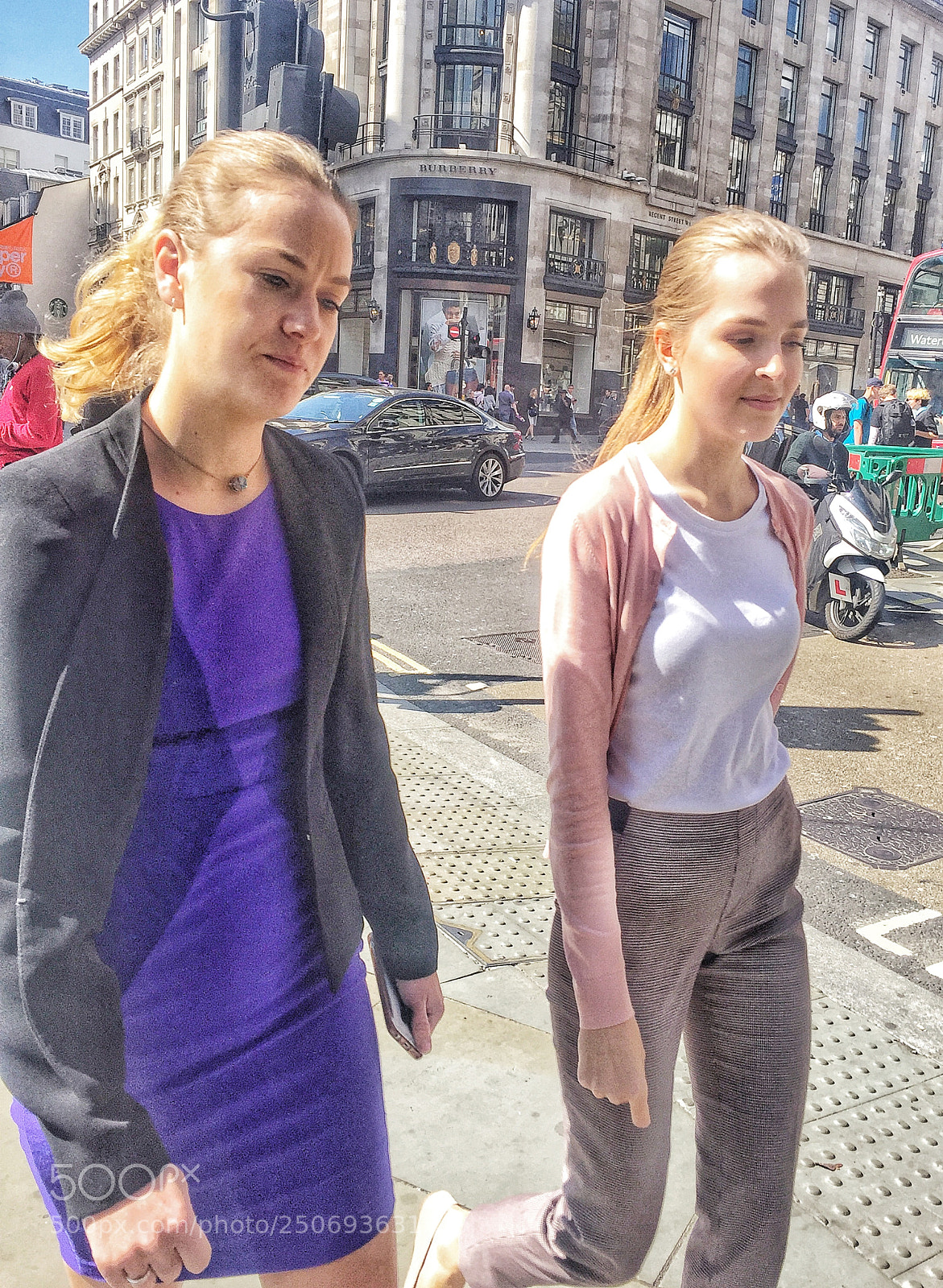 Apple iPhone 6 sample photo. London girls photography