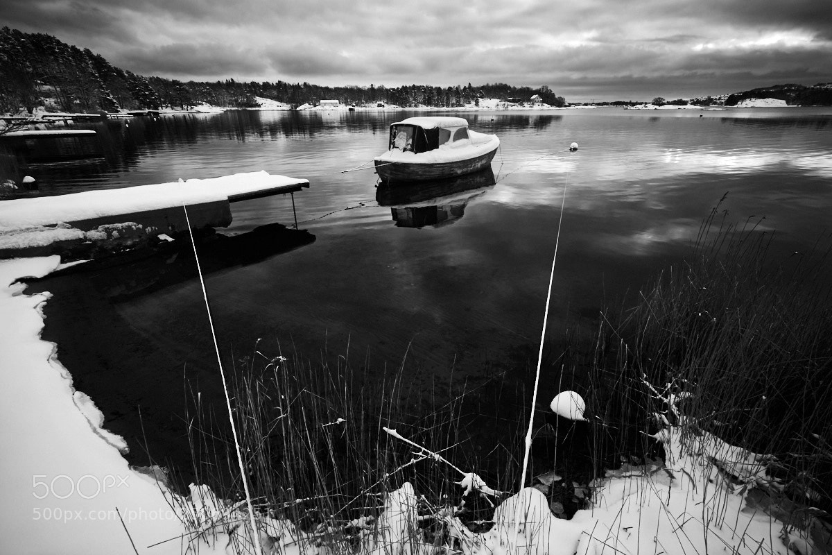 Fujifilm X-T1 sample photo. Winter mooring photography